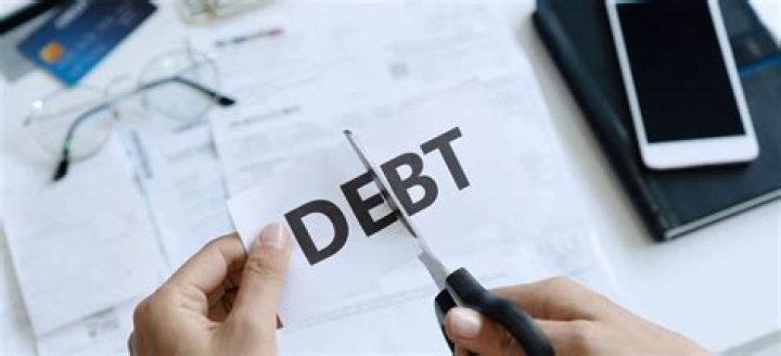 Are heirs responsible for IRS debt?