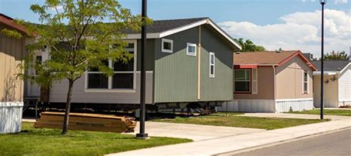 Can a mobile home be sold on a lot lease?