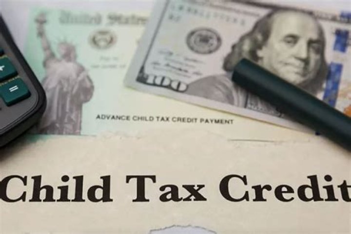 Can a unmarried couple claim the child tax credit?