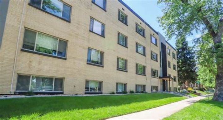 Can felons rent in Colorado?