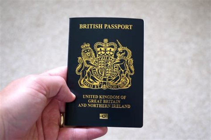 Can I have dual Irish and British citizenship?