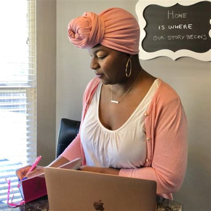 Can you be a full-time freelance writer?