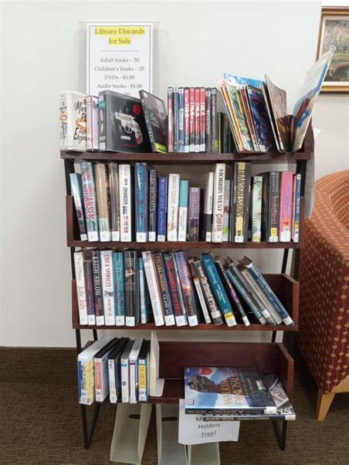 Can you sell withdrawn library books?