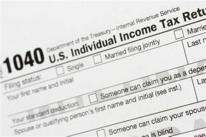 Does it matter whose name is first on a joint tax return?