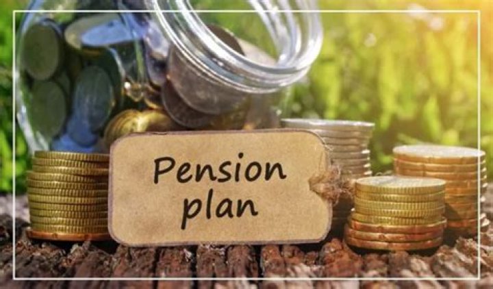 Does UPS give you a pension?