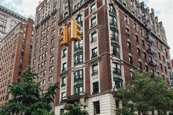 How long does it take to sell a co-op in NYC?
