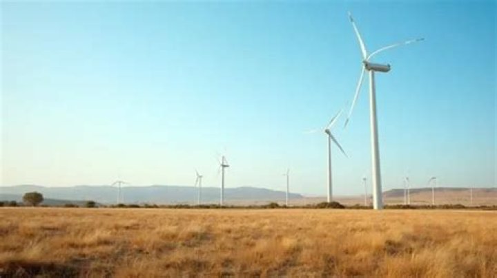 How much do a wind farm pay landowners?