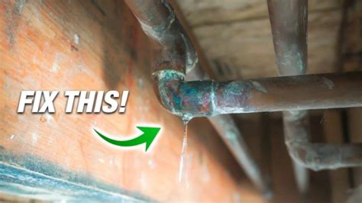 How much does it cost to fix a water line break?