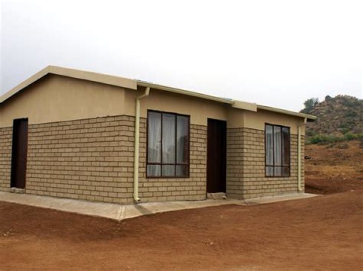 How much of an estate is tax-free in South Africa?