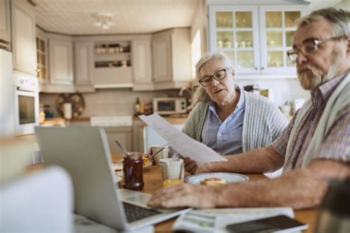 How to handle losses in an IRA when it loses money?