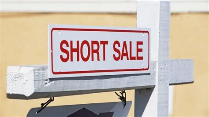 Is a short sale the same as a foreclosure?