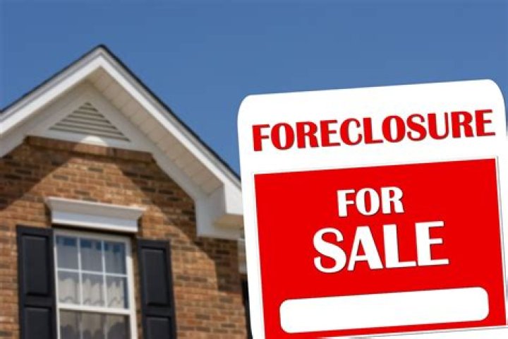 Is it good to rent a foreclosed home?
