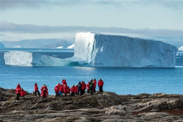 What country owns Canada now?