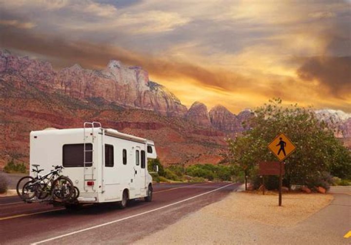 What credit score is needed to buy an RV?