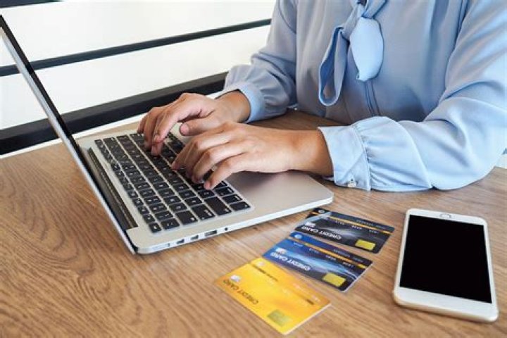 What does an ecommerce accountant do?