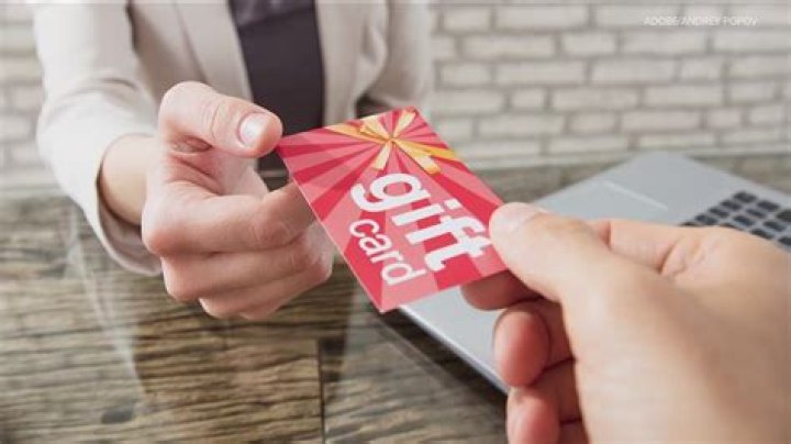 What happens if you buy a gift card and the business closes?