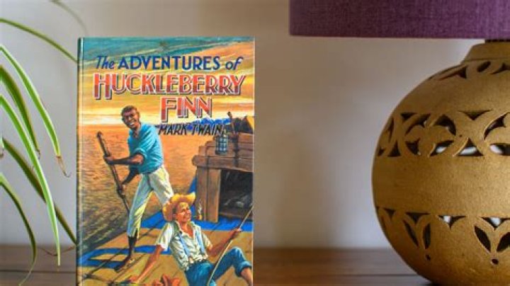 What happens in chapter 15 of Huck Finn?