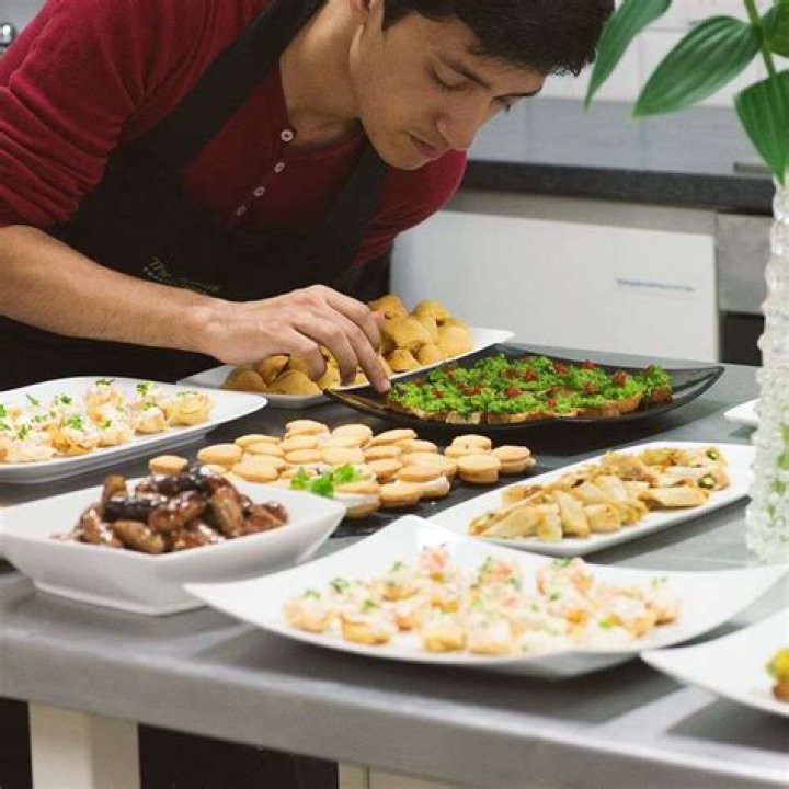 What is commercial cookery course?