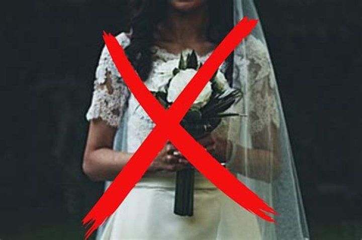 What states is it illegal to live unmarried?