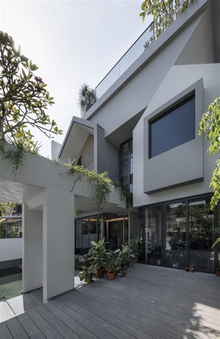 When does a mother become the owner of a property?