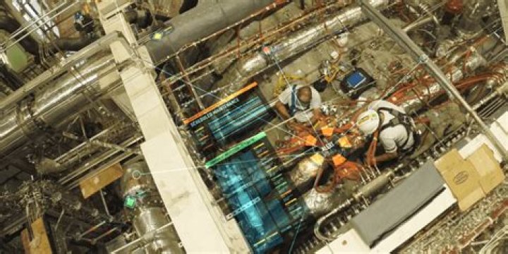 Which industry employs over 270000 production workers in Georgia?