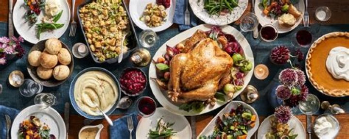 Who is selling Thanksgiving meals in 2020?
