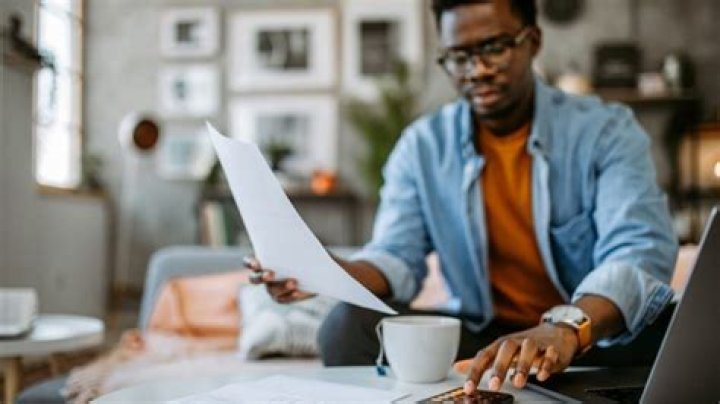 Who Must File Form se?